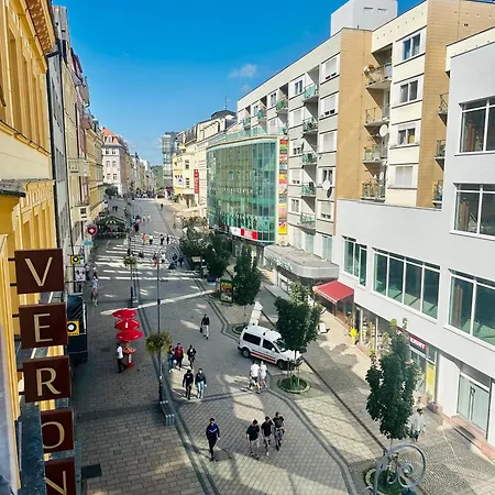 Apartment Th Karlovy Vary Exterior photo